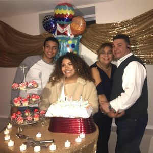 Meet your Posher, Belkys